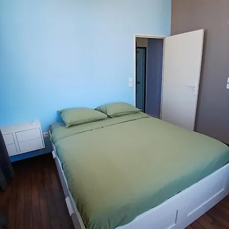 Ancien 4 Personnes En Plein Centre Apartament *
